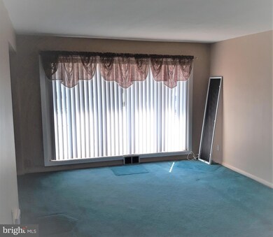 406 Yale Ave, Broomall, PA 19008 - photo 5