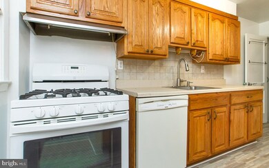 1133 Deanwood Rd, Parkville, MD 21234 - photo 6