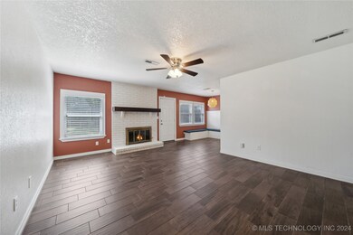 7500 S Juniper Place, Broken Arrow, OK 74011 - photo 5