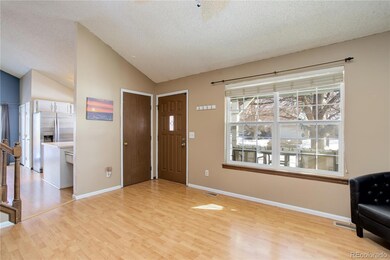 19159 E Nassau Dr, Aurora, CO 80013 - photo 4