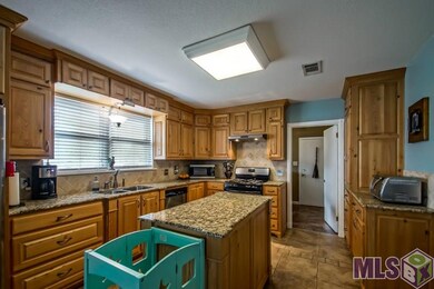 3035 Old Baker Rd, Zachary, LA 70791 - photo 7