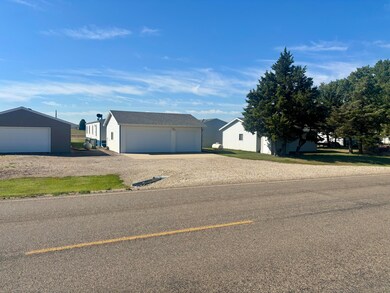 117 Linnell St, Pierre, SD 57501 - photo 6