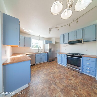 27-web-or-mls-540 Ledora-25