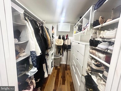 Society Hill Towers unit 27H, Philadelphia, PA 19106 - photo 6