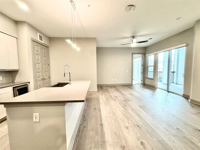 401 W 25th St unit 1247, Houston, TX 77008 - photo 2