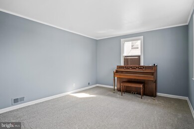 8713 Jenifer Rd, Parkville, MD 21234 - photo 6