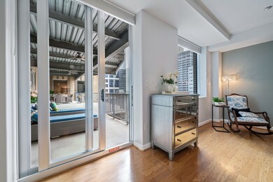 Step out onto the balcony to unwind under open ski