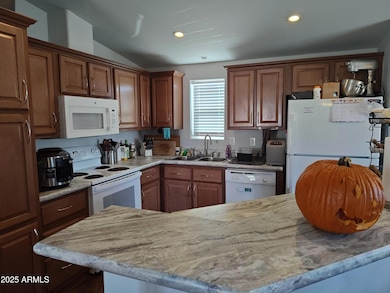 16125 S Apache Dr, Mayer, AZ 86333 - photo 6