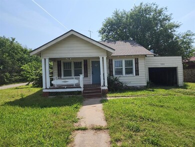 715 N Minnesota Ave, Shawnee, OK 74801 - photo 3