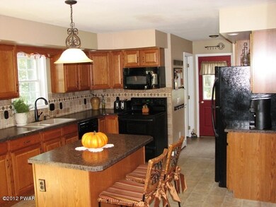 79 Woodlyn Acres Rd, Hawley, PA 18428 - photo 4
