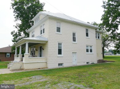 9733 S Congress St, New Market, VA 22844 - photo 3