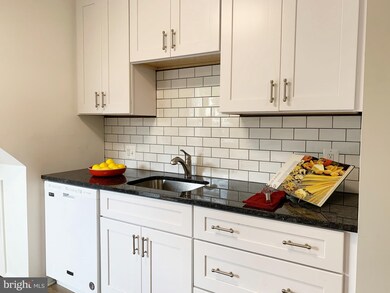 111 Polk Dr, Manassas Park, VA 20111 - photo 5