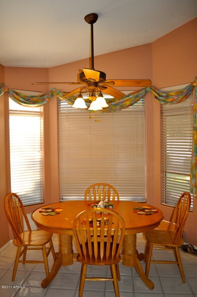 EAT IN KITCHEN