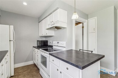 118 Allen Ave, Findlay, OH 45840 - photo 7