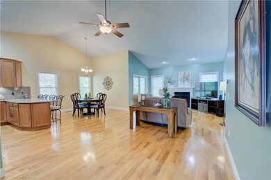 44 Quail Ridge Ln, Warwick, RI 02886 - photo 5