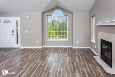 28-Living Room_DMD_9769