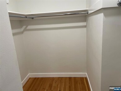 Walk-in-Closet