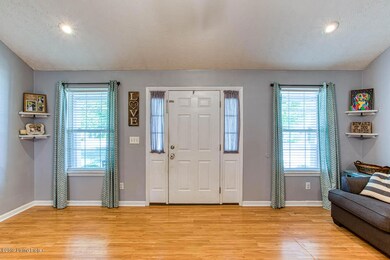 187 Swan Way-4