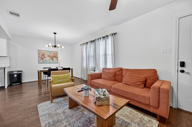 2212 Rosewood St unit F, Houston, TX 77004 - photo 3