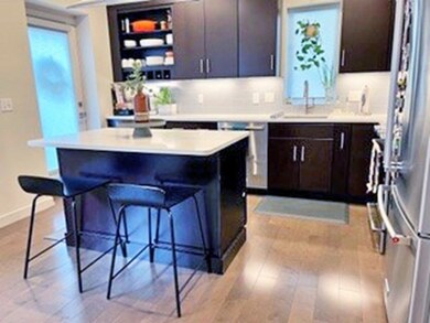 7 Howard St unit 4, Salem, MA 01970 - photo 2