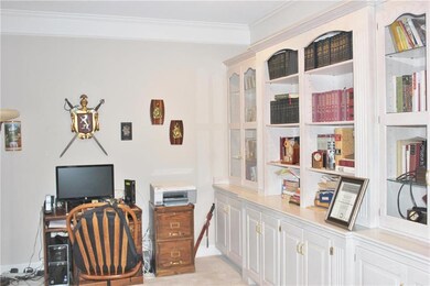 7926 Darnell Ln, Lenexa, KS 66215 - photo 2