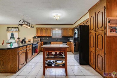 5633 Knight Dr, Zachary, LA 70791 - photo 6