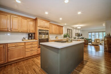 921 Harlem Ave unit 19, Glenview, IL 60025 - photo 5