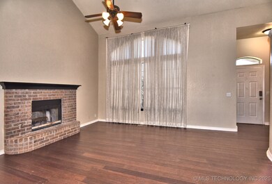 2713 S Narcissus Ct, Broken Arrow, OK 74012 - photo 7