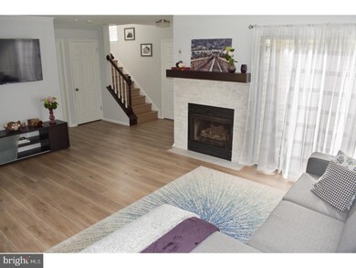 1717 Balas Cir, Southampton, PA 18966 - photo 4