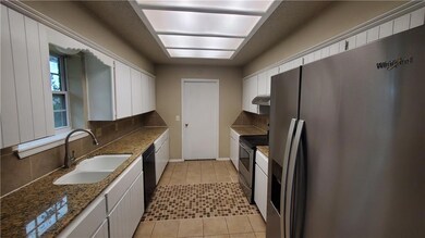 Kitchen. Fridge stys with right offer