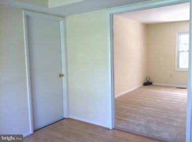 12510 Kavanaugh Ln, Bowie, MD 20715 - photo 4