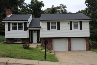 Front of the Classy Black and White House - 438 Ro