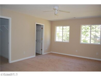 3349 Wiliton Way, High Point, NC 27260 - photo 4