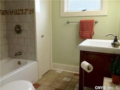 Bathroom 1st Flr Full Bath
