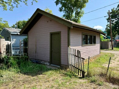 1528 Clinton St, Muskegon, MI 49442 - photo 5