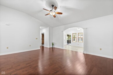 4948 Anna Maria Dr, Columbus, IN 47203 - photo 6