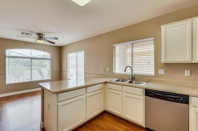 813 E Laredo St, Chandler, AZ 85225 - photo 5