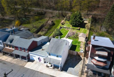 420 Washington St, Tamaqua, PA 18252 - photo 2