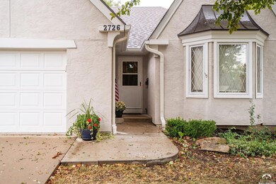 2726 Chipperfield Rd, Lawrence, KS 66047 - photo 4