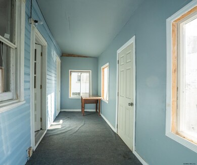 448 Hamilton St, Albany, NY 12203 - photo 4