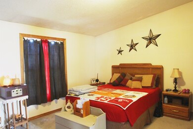 2127 S 200 E, Wabash, IN 46992 - photo 2