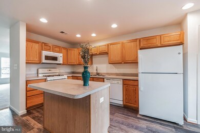 402 Pendleton Ln, Strasburg, VA 22657 - photo 2