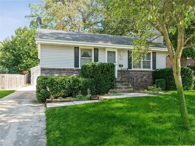 1321 48th St, Des Moines, IA 50311 - photo 3