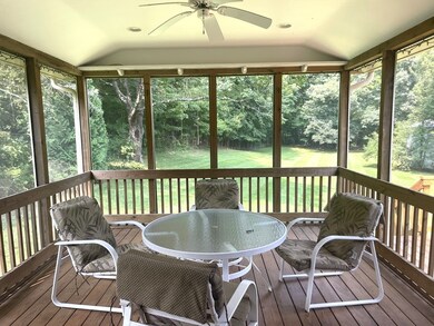 1 Hammond St, Southborough, MA 01772 - photo 4