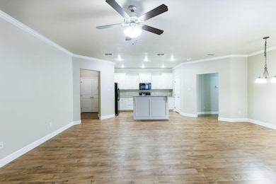 9804 Avenue V unit A, Lubbock, TX 79423 - photo 6