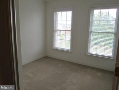 25848 Turlough Terrace, Chantilly, VA 20152 - photo 6