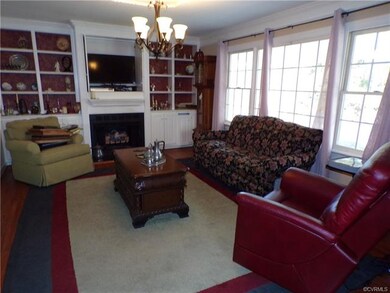 Attractive living room with lots of classic touche