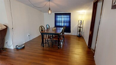 317 S Plum St, Moweaqua, IL 62550 - photo 6