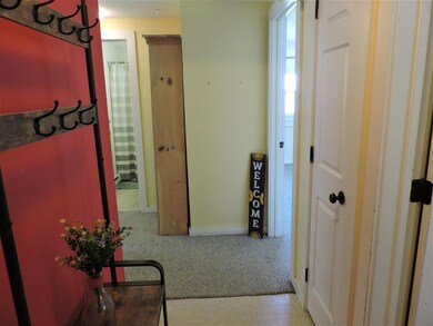 1856 Quechee Main St unit U9, Hartford, VT 05001 - photo 2