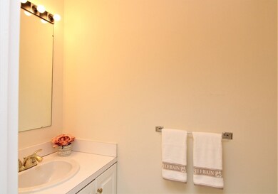 Harbor Towers unit 37F, Boston, MA 02110 - photo 6